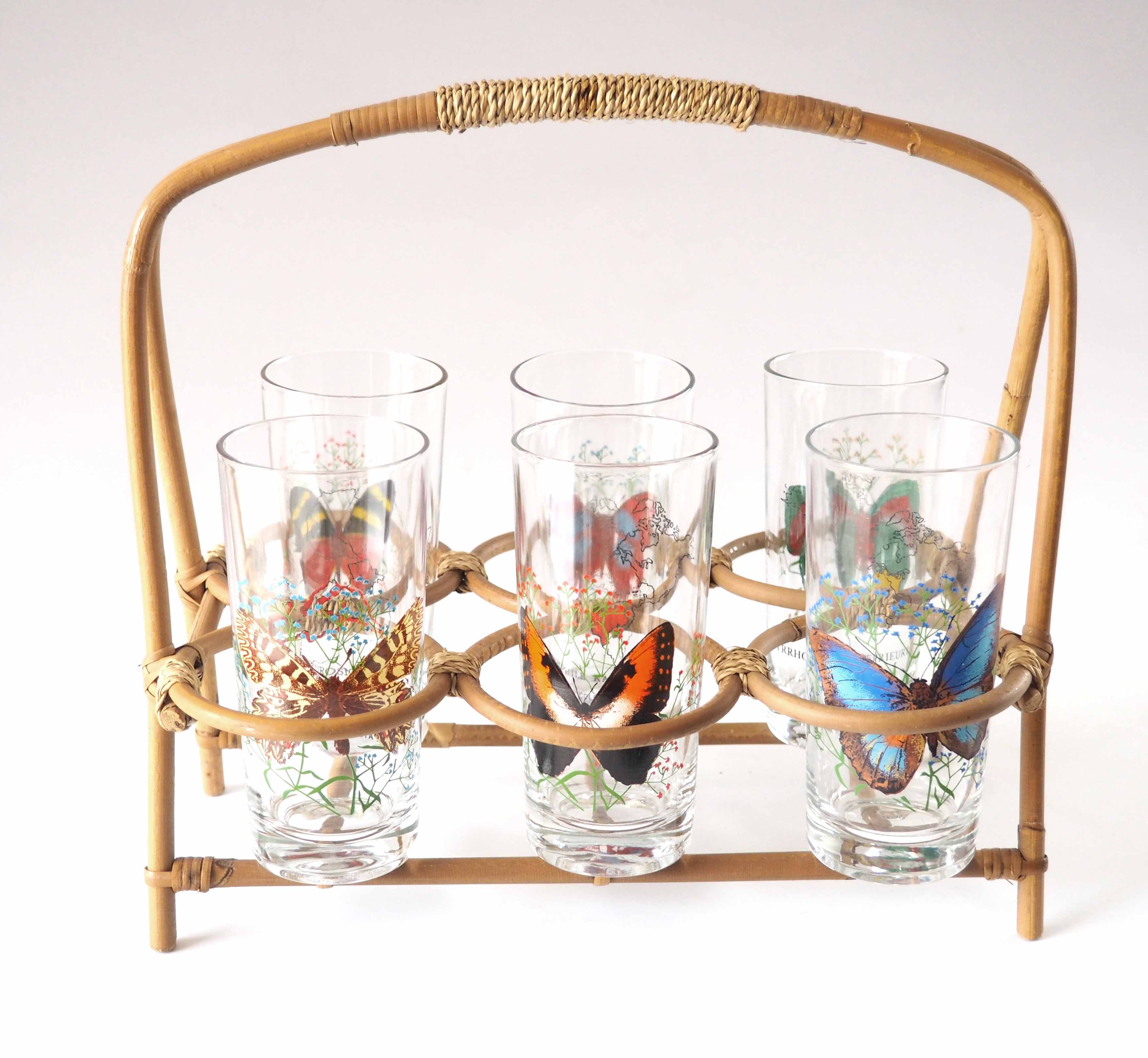 Lot de 6 verres vintage et support rotin