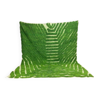 Handmade traditional natural wool rug green size 150 x 250 cm