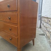 Vintage chest of drawers with tapered legs, 1950s design, 4 drawers.