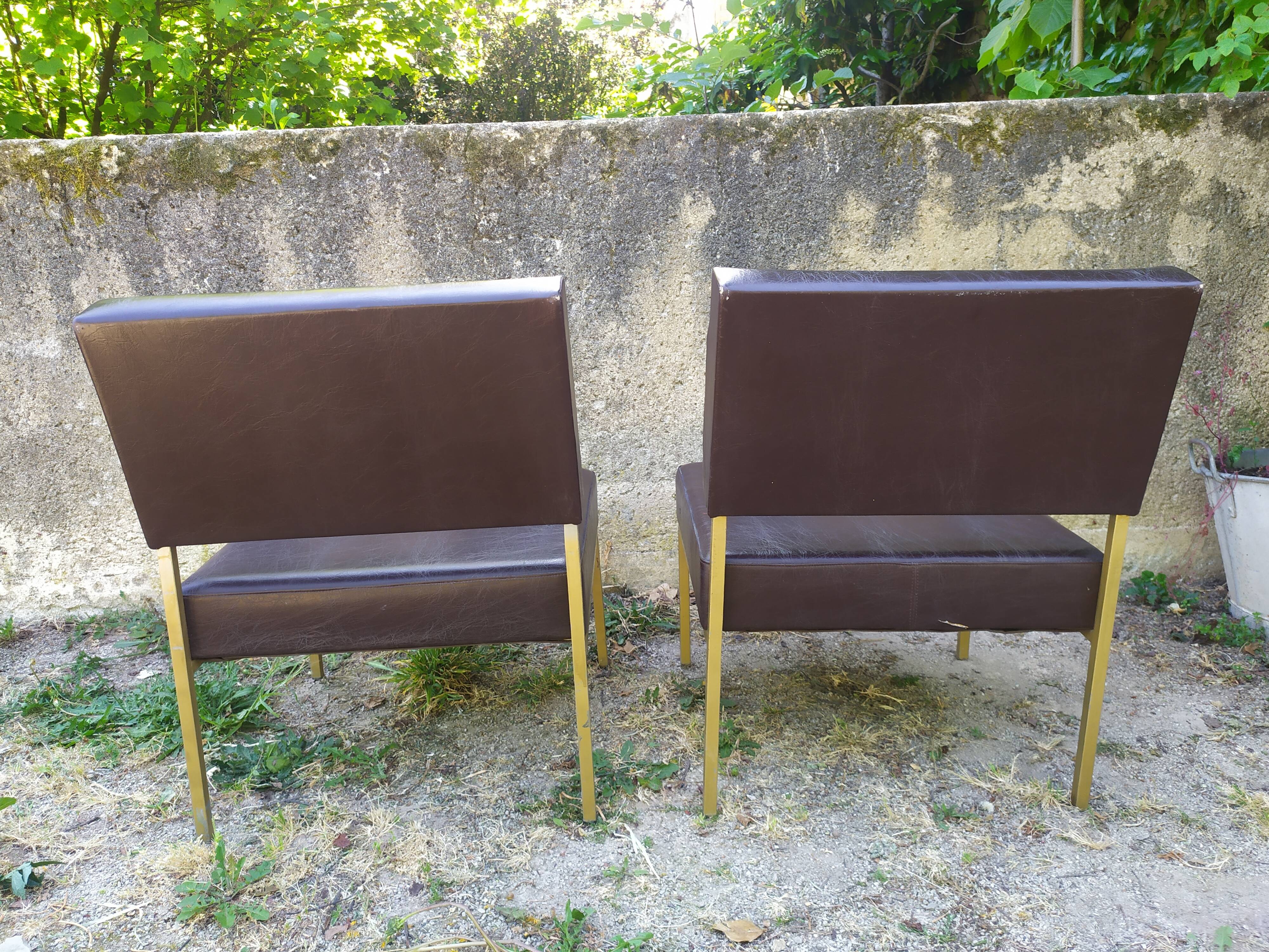 Paire de chauffeuses années 70