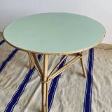 Table basse vintage en rotin relookée