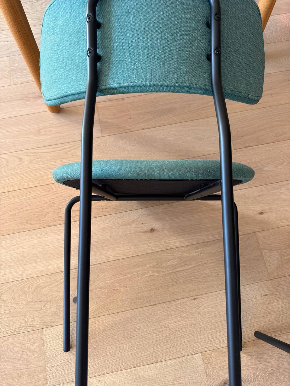 Chaises Gubi Coco Dining – entièrement rembourrées – lot de 4