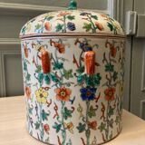 Old porcelain pot says ginger