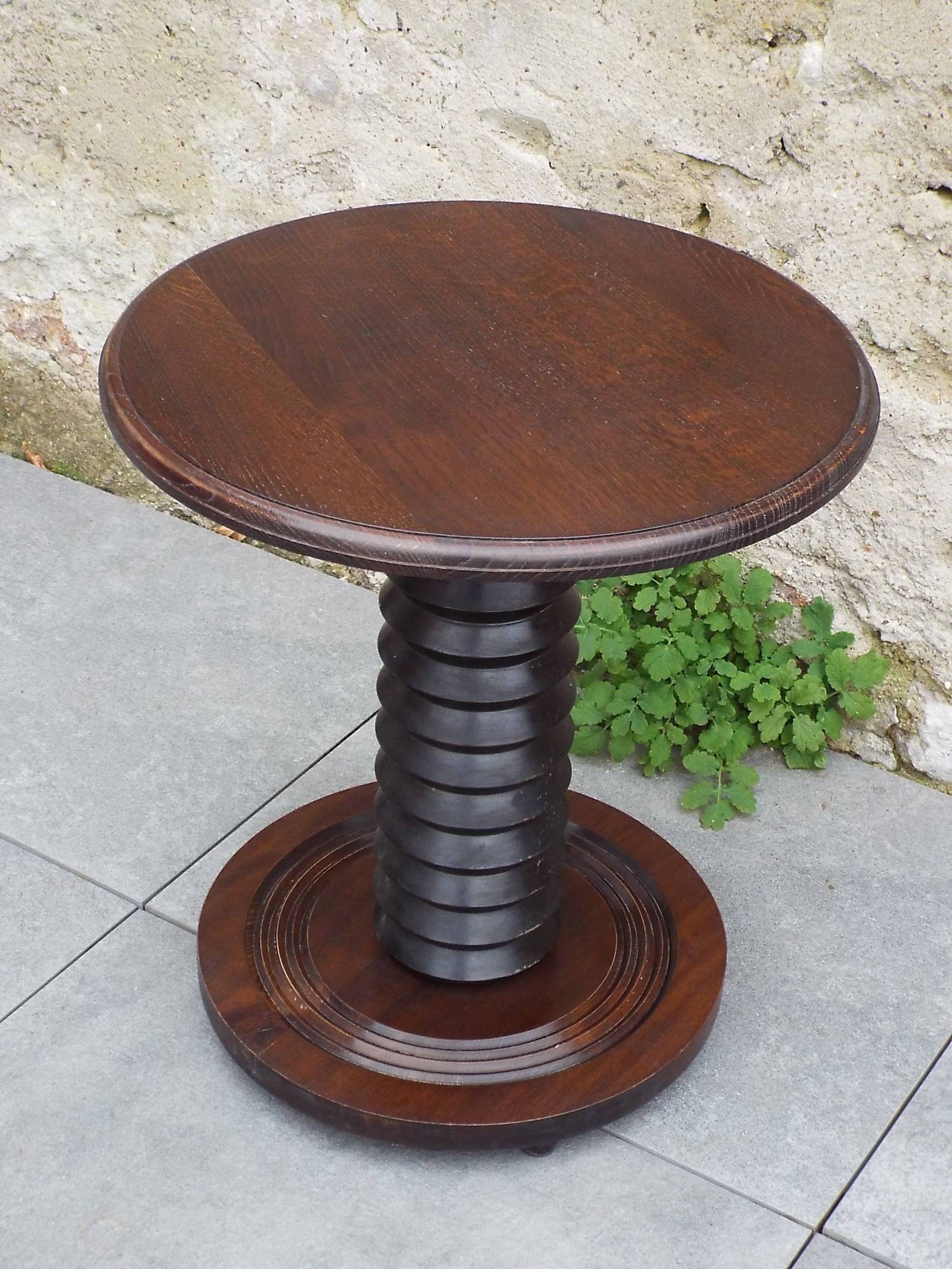 Round side table in turned wood