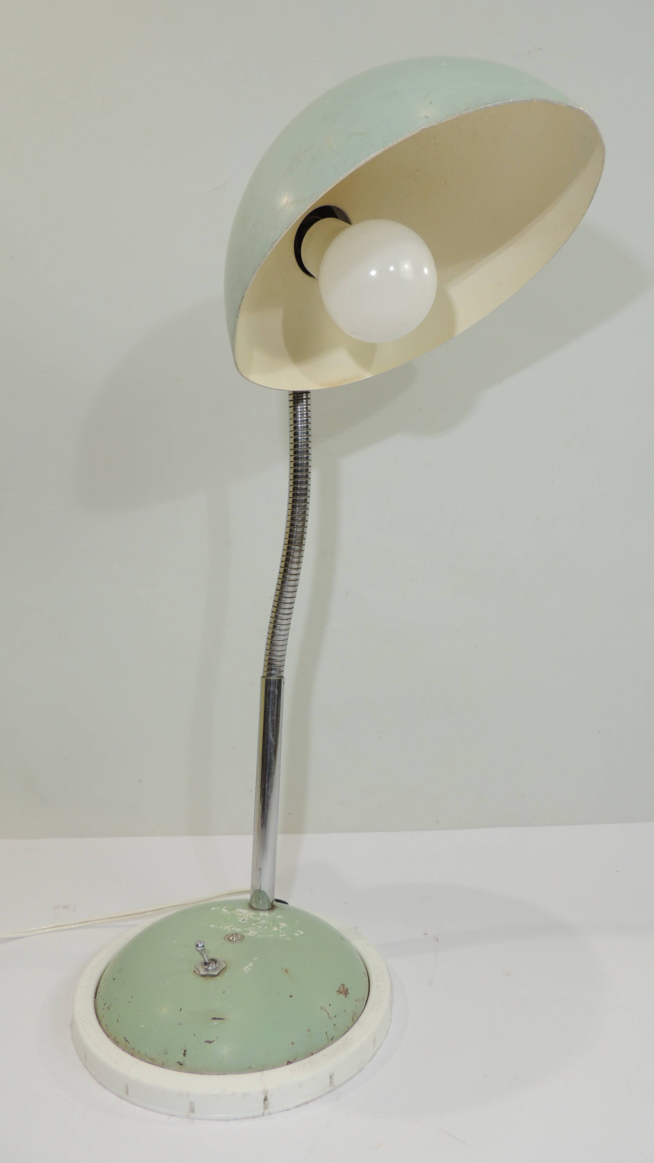 Lampe de bureau orientable en métal vert d’eau, années 50
