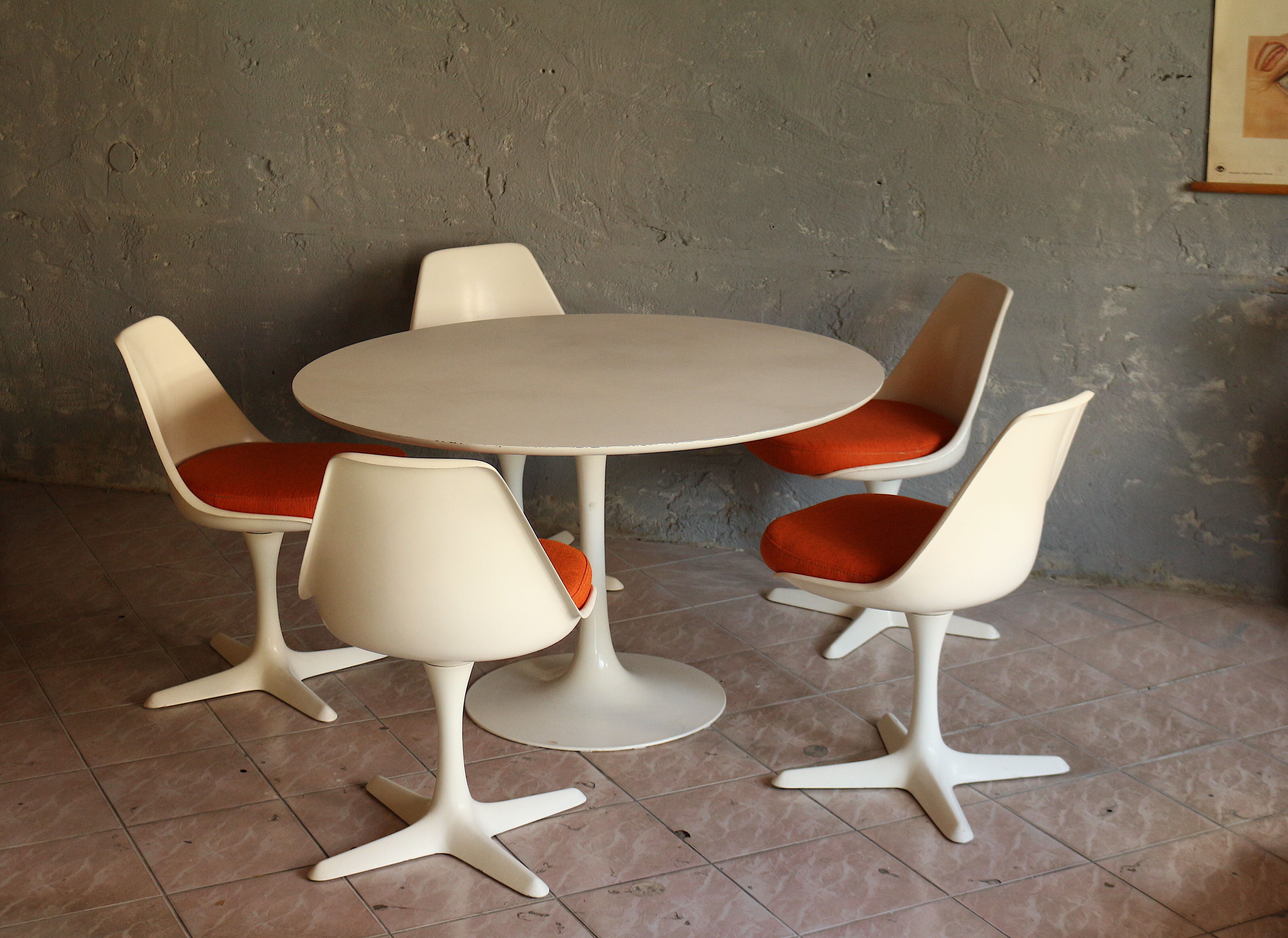 Space Age dinnig set by Maurice Burke, Arkana 1960