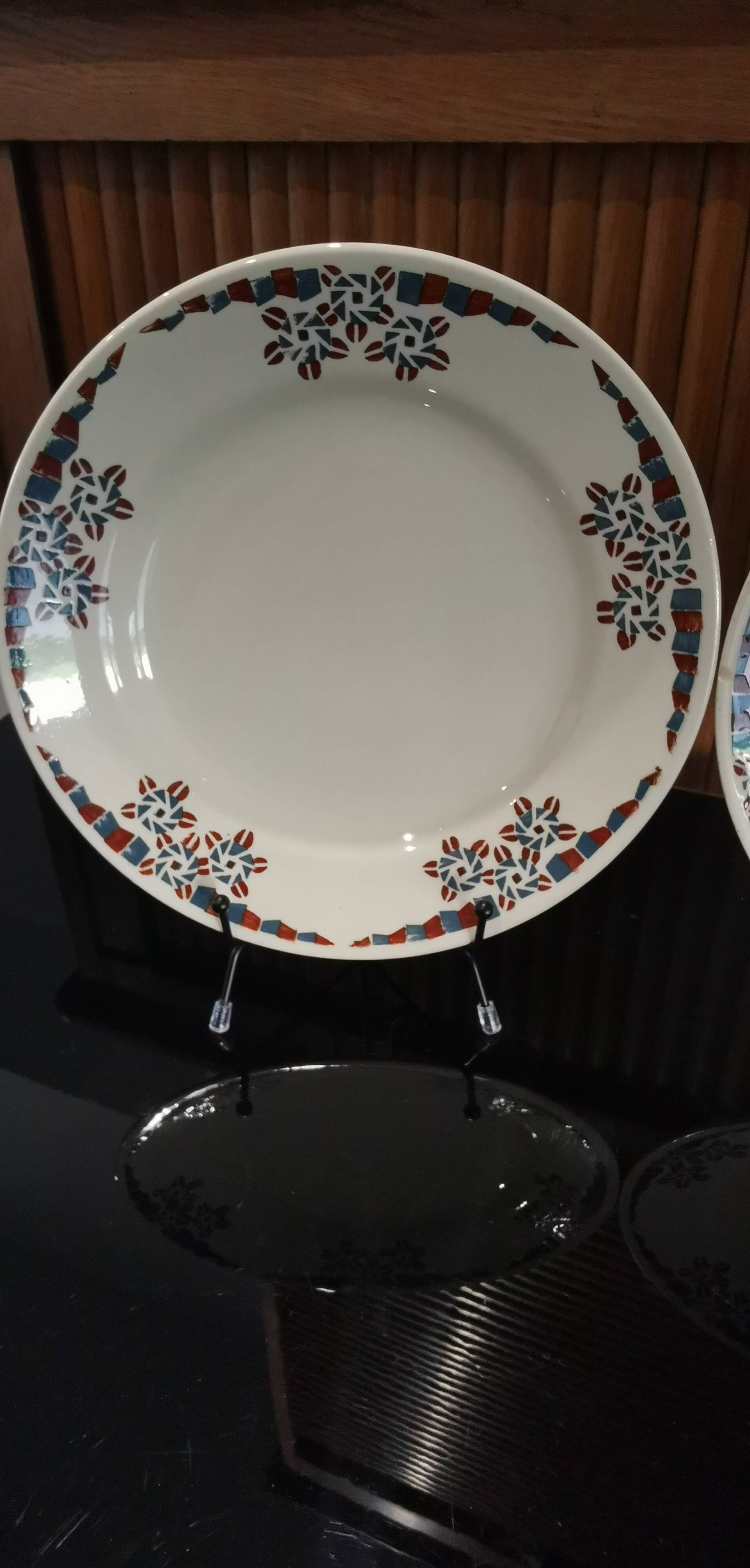 4 earthenware dinner plates OKAN model from Longchamp TERRE DE FER