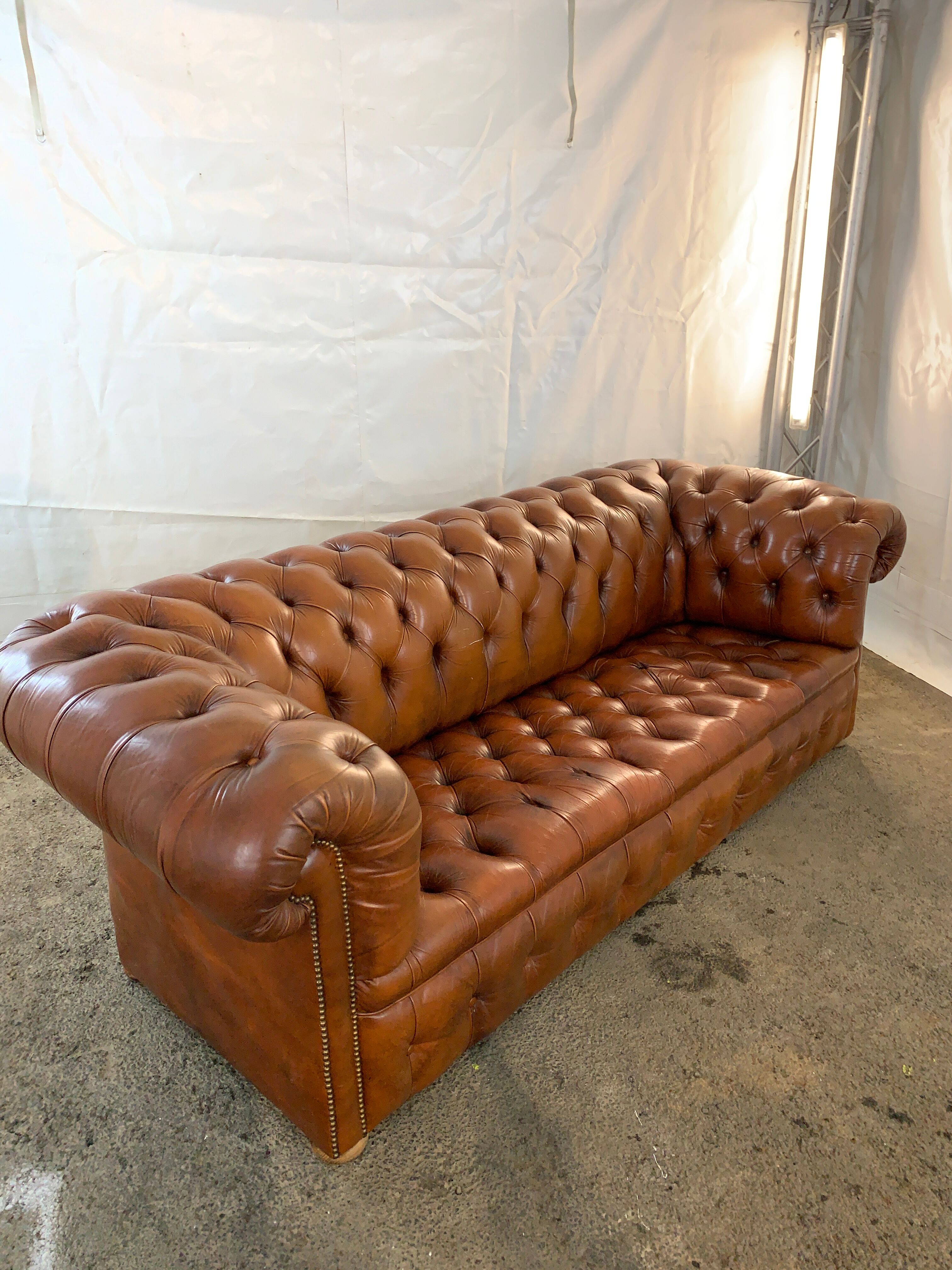 Chesterfield Sofa 3-4 seats