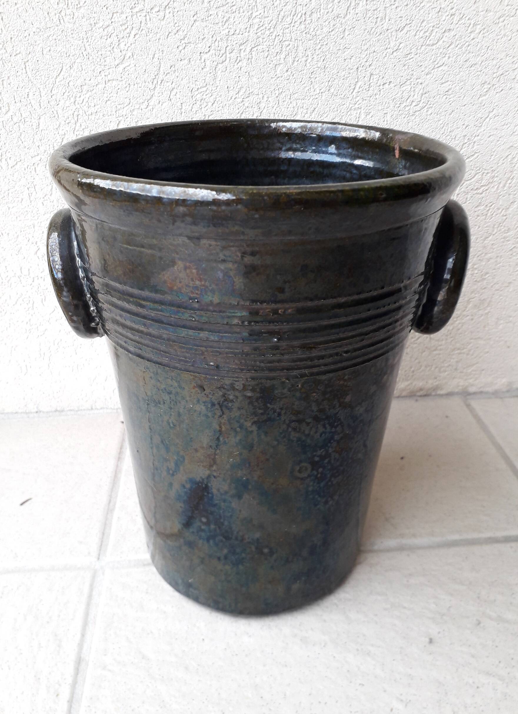 Champagne bucket