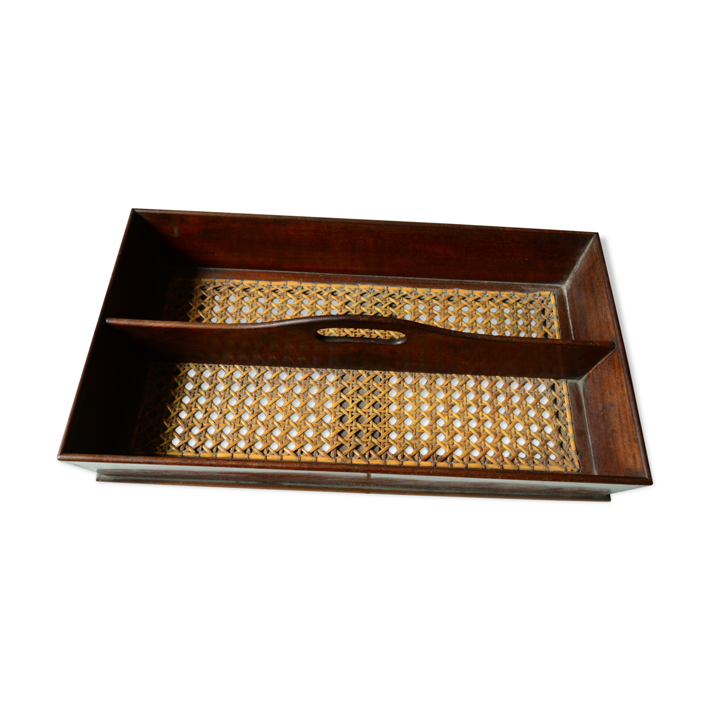 Wood plateau and two compartments
