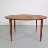Peter Hvidt& Orla Mølgaard Nielsen Teak Round Coffee Table for France& Son, 1950