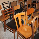 Lot of 25 chairs