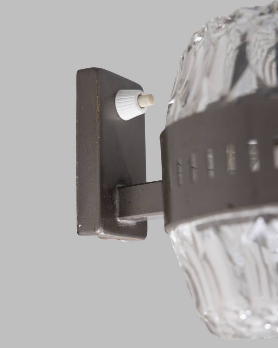 Pair of vintage 1960s wall lamps in metal and crystal, Italian design