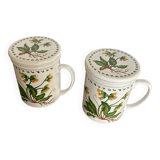 Pair of vintage infusion mugs.