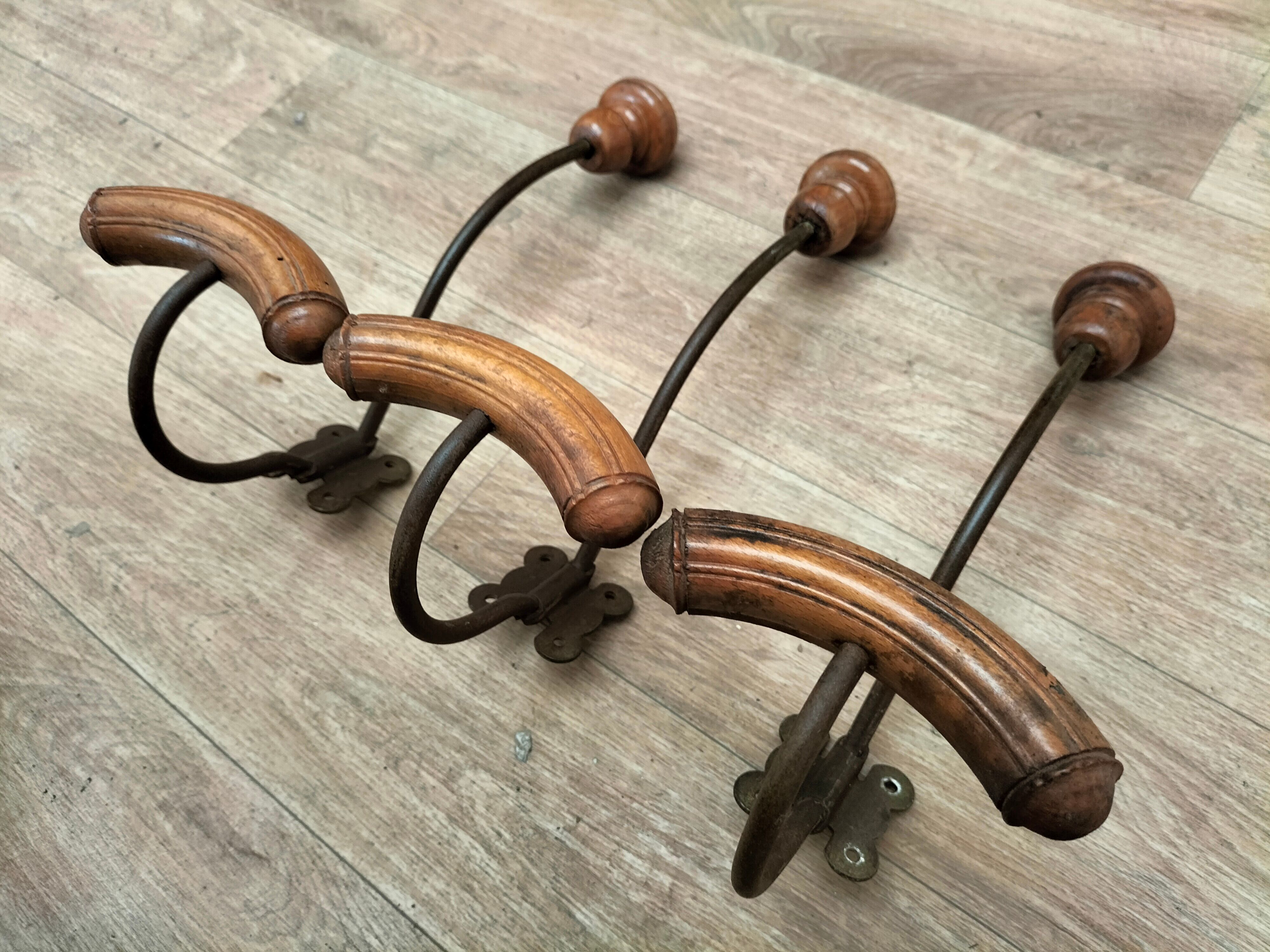 Set of hooks