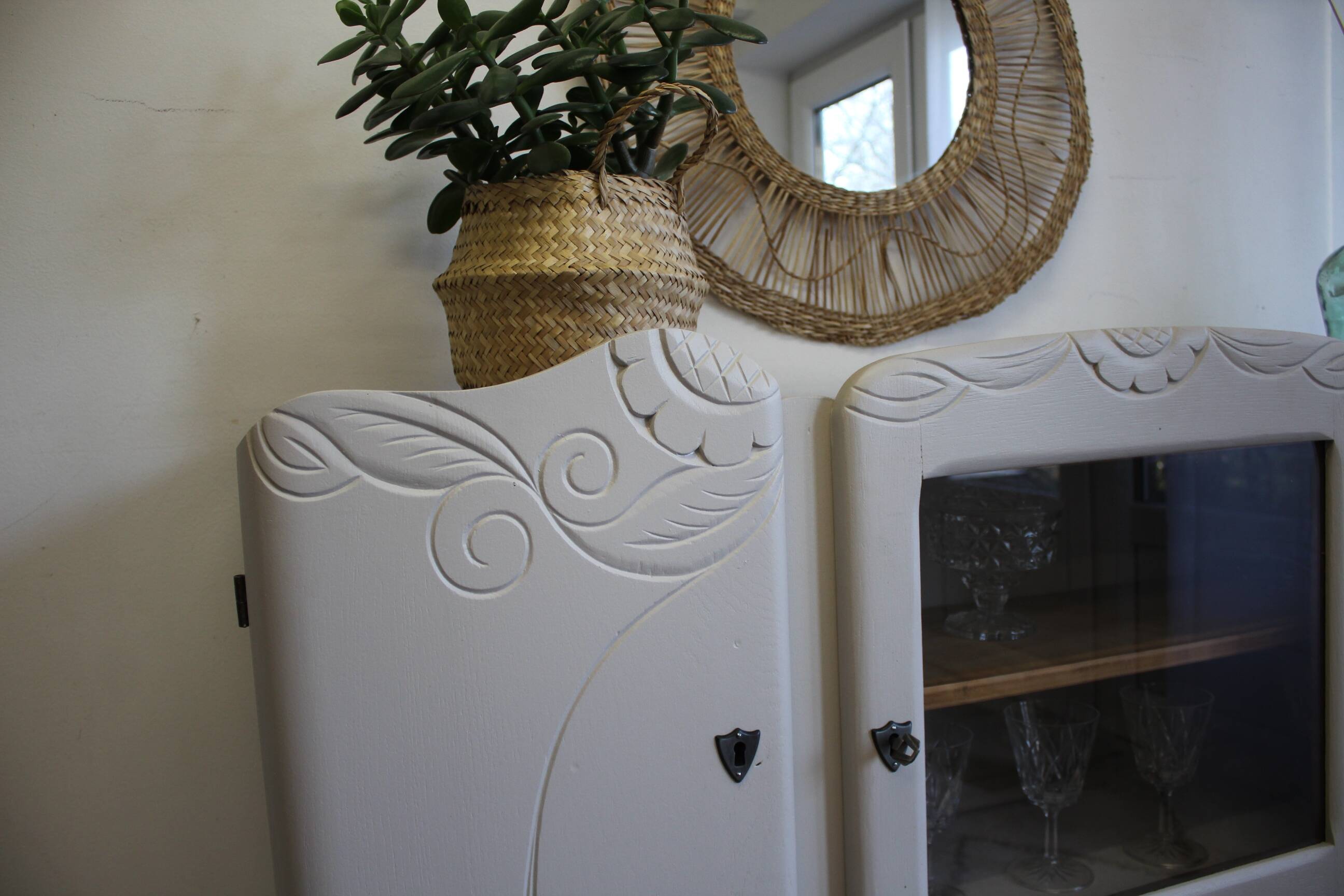 Beige Art Deco display cabinet