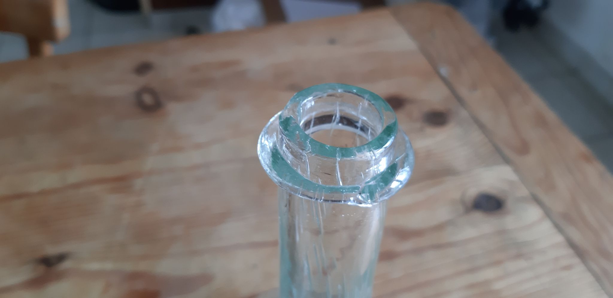 Pair of carafes to decant in blown glass