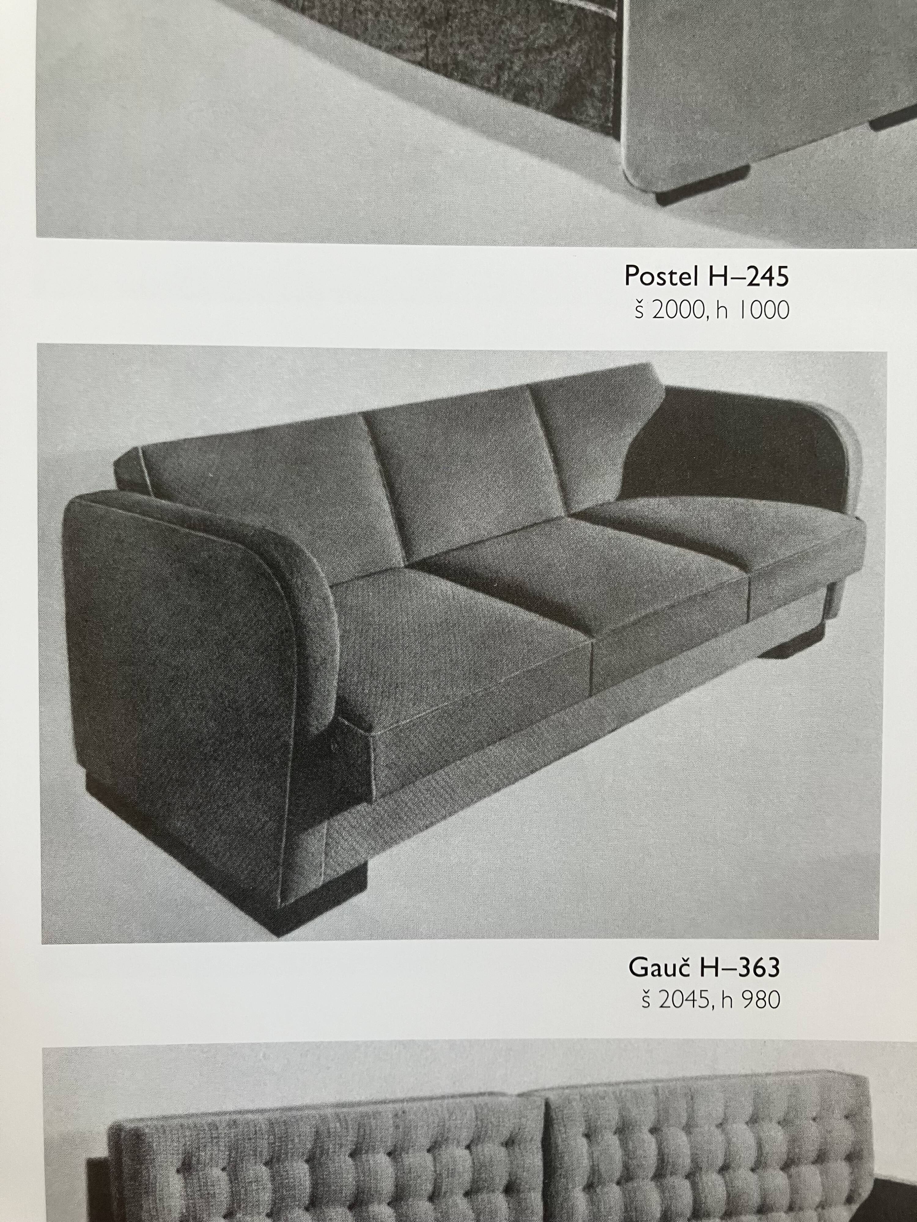 Canapé/lit pliant Art déco nouvellement rembourré par Halabala, années 1930