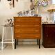 Commode 4 tiroirs en bois et métal noir années 1960
