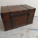 Coffre de voyage ancien en bois