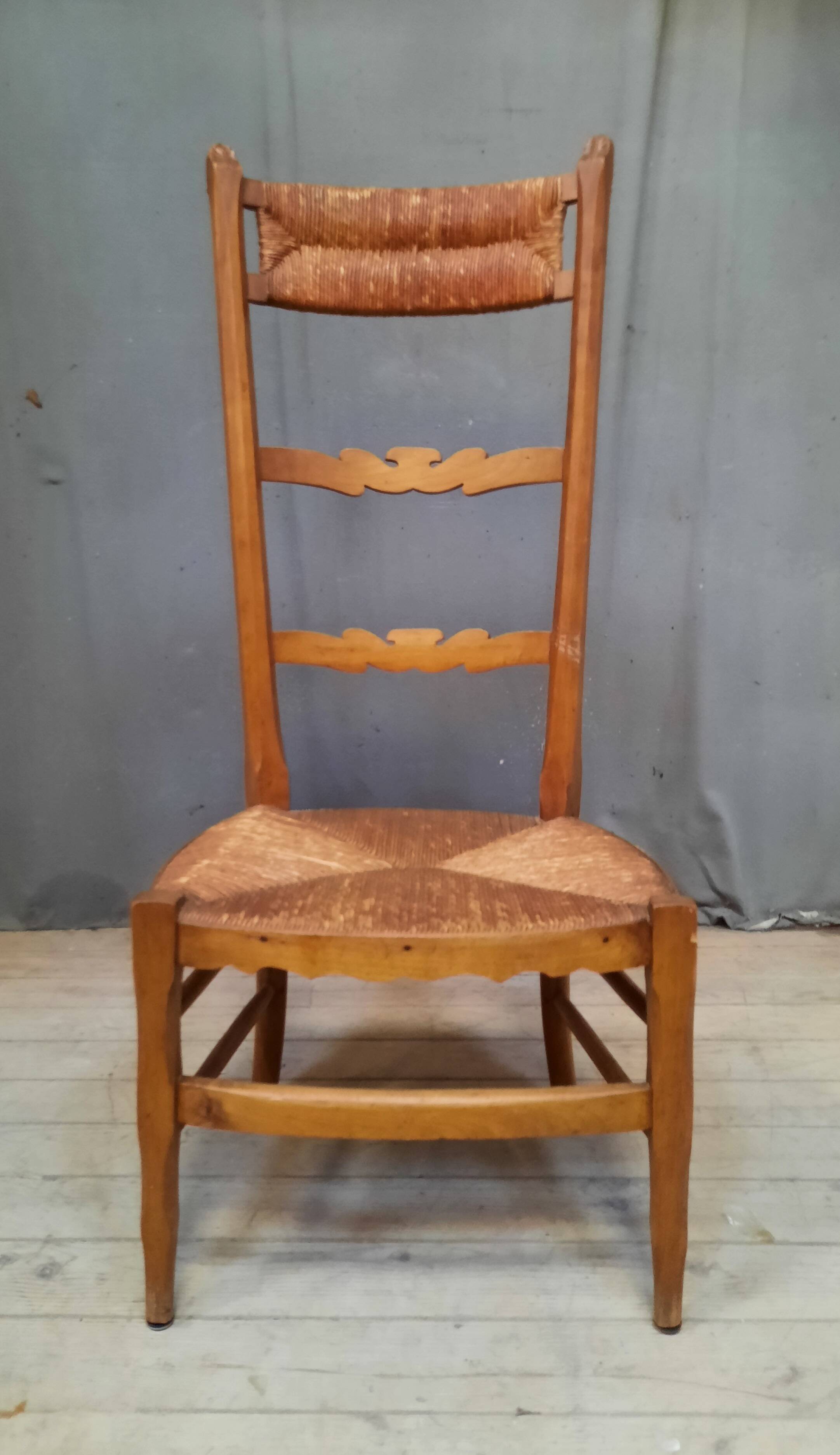 Straw fireside chair