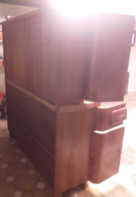 Buffet 50s with showcase