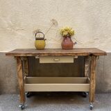 Etabli de menuisier sur roulettes