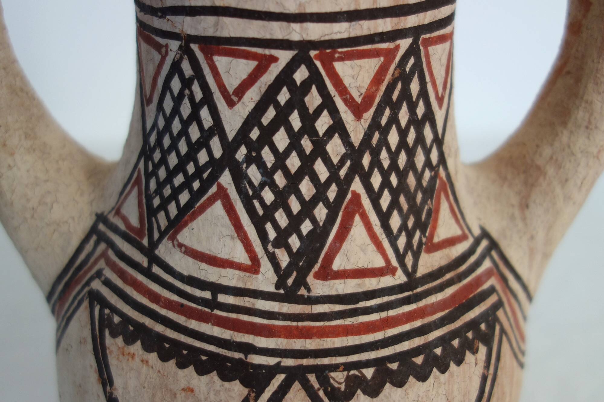 Ancient terracotta jar from the Rif (Morocco) H30cm