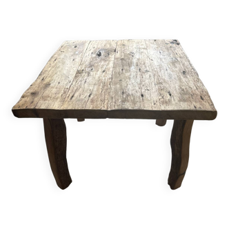 Handcrafted square table