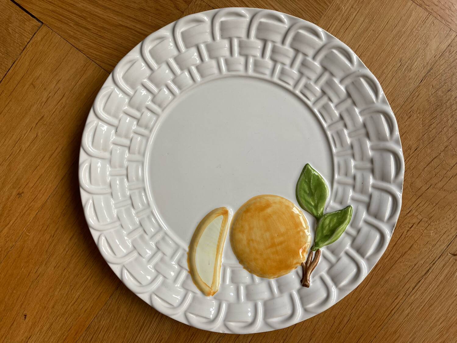 Fruit barbotine dessert plates