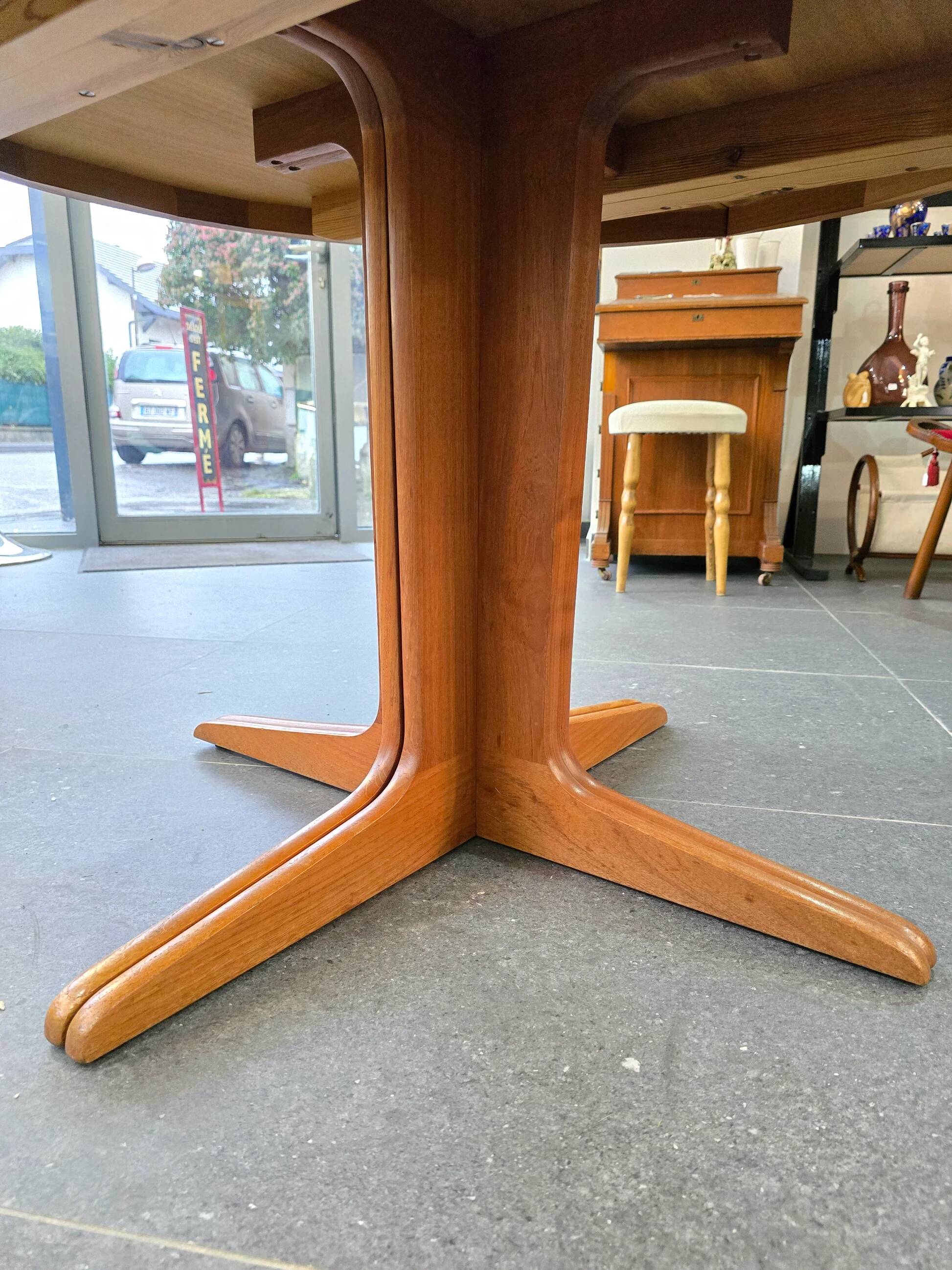 Extendable teak round table – vintage Scandinavian design – Ø120 cm + 2 extensions