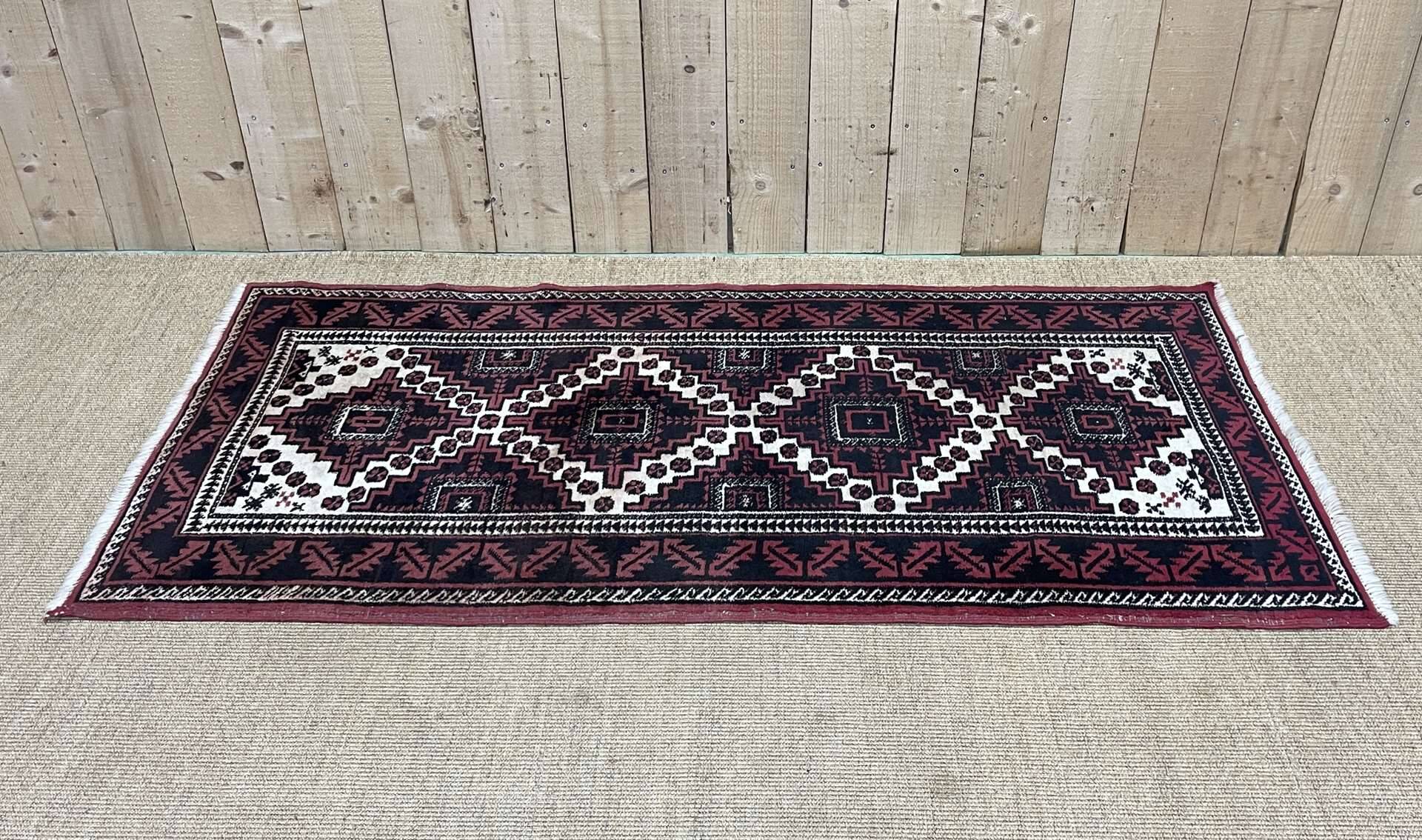 Handmade Iranian wool rug - 188x91cm