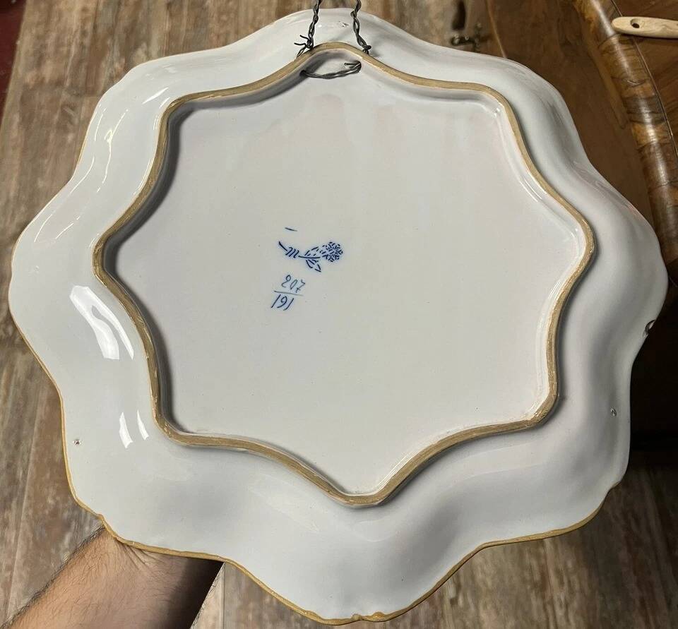 Large polylobed earthenware dish from the Charolles factory