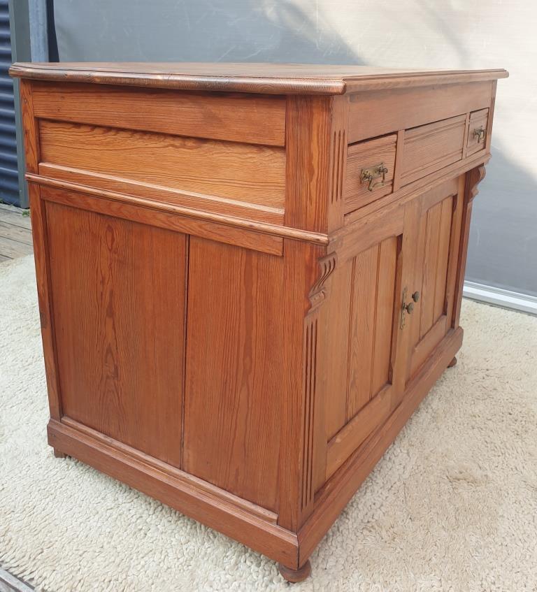 Comptoir buffet pitchpin 1900