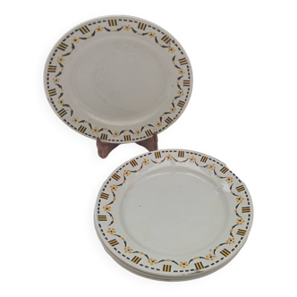 4 assiettes plates anciennes Gien