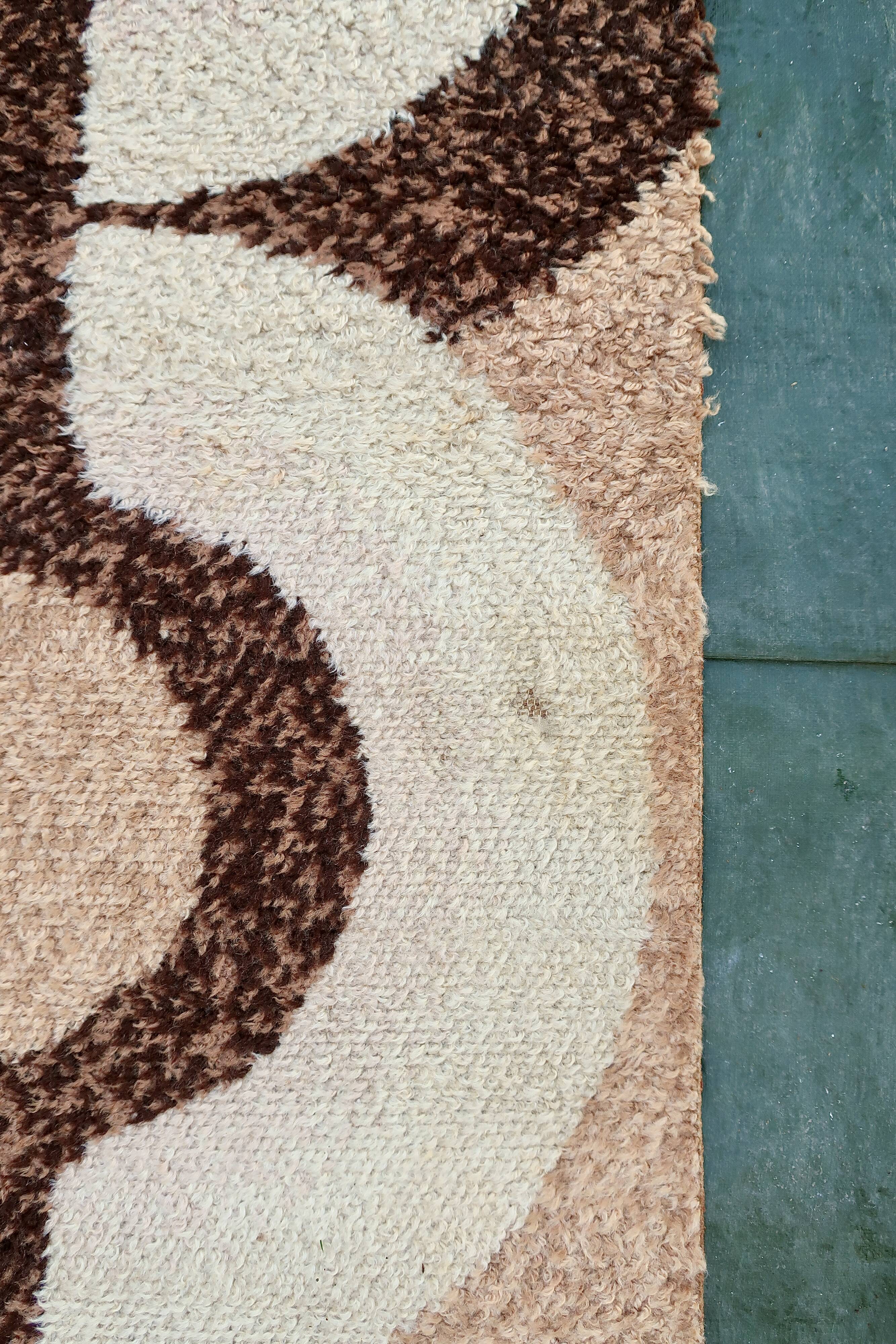 Vintage Design Rug 1970's Wool 2 x 3 m