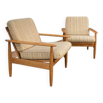 Pair of Scandinavian armchairs in wood and wool from the 60s 70s