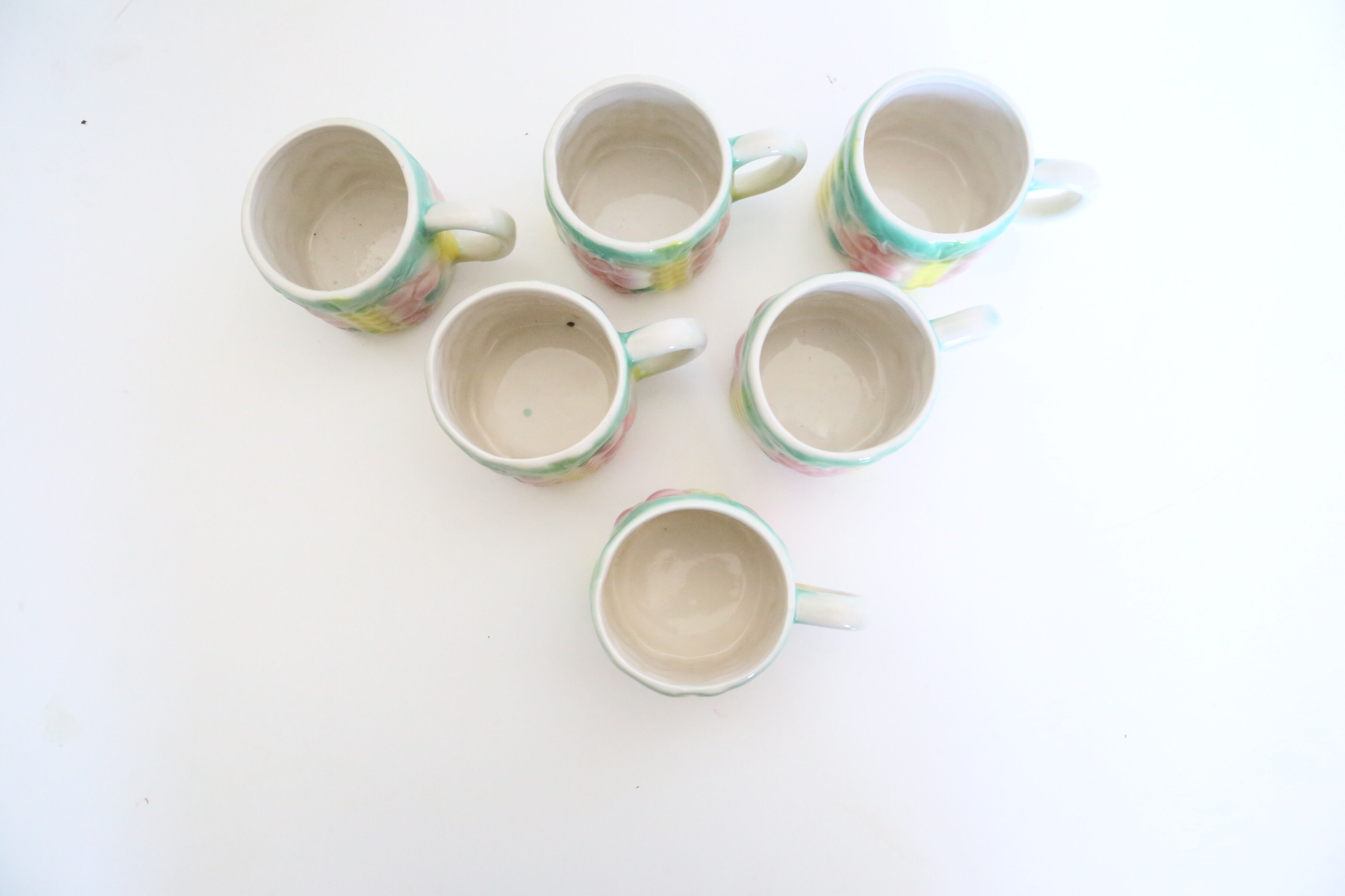 Set of 6 beautiful ceramic cups dabbling style, vintage