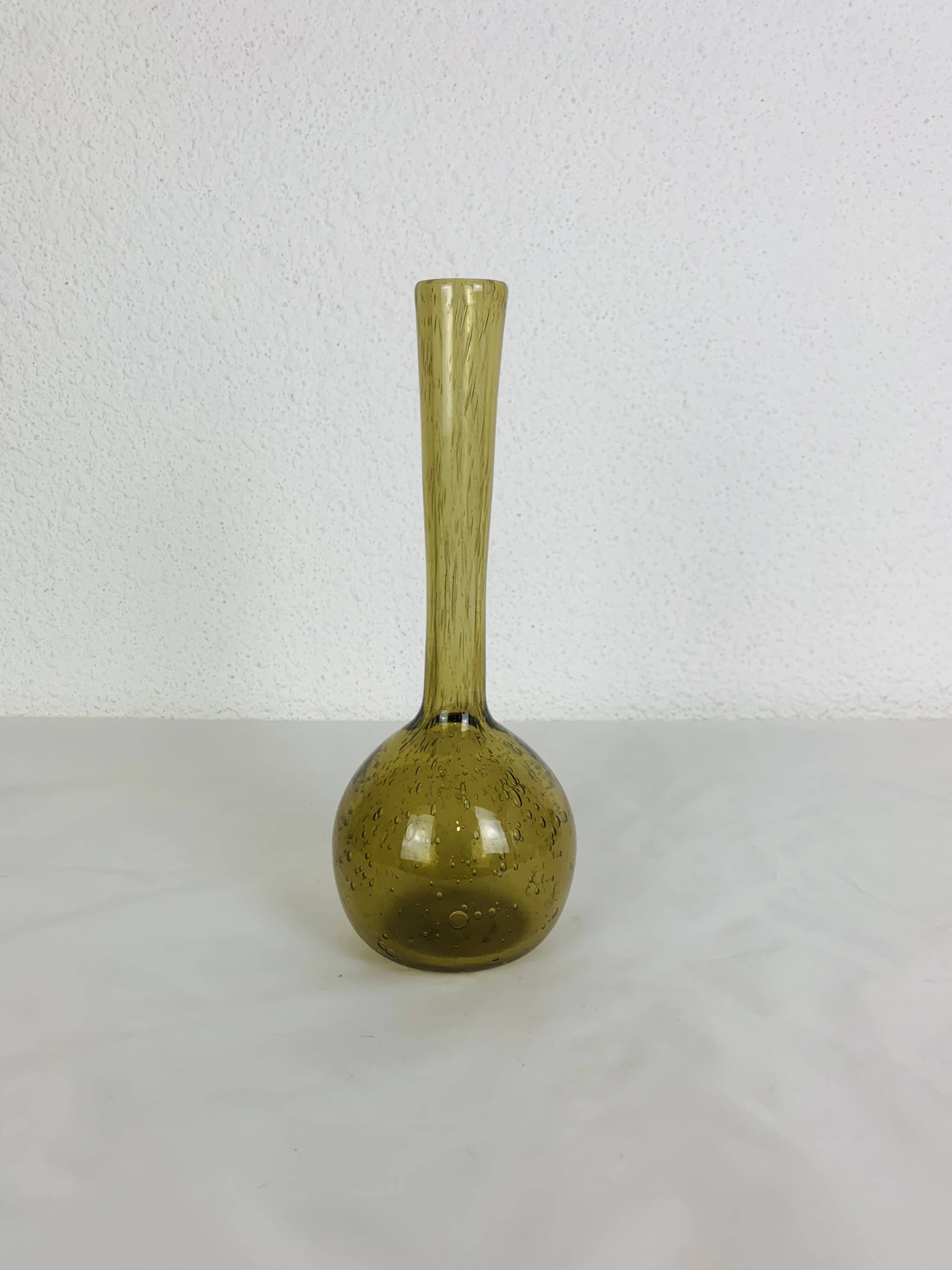 Green bubble glass soliflore vase