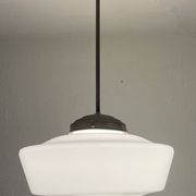 Suspension opale blanche par Gispen