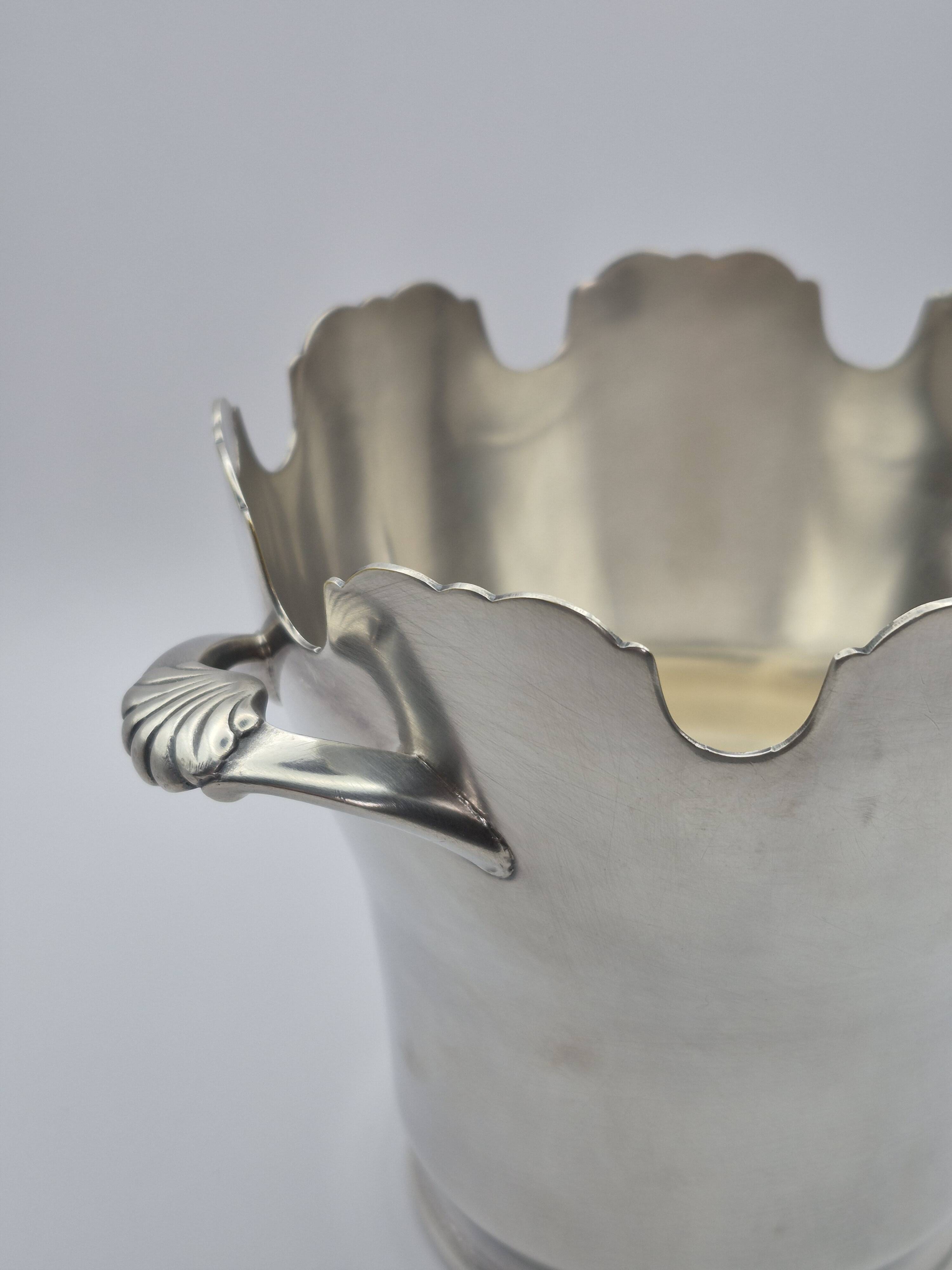 Elegant ice bucket/scoop, silver-plated with square hallmark - A 321