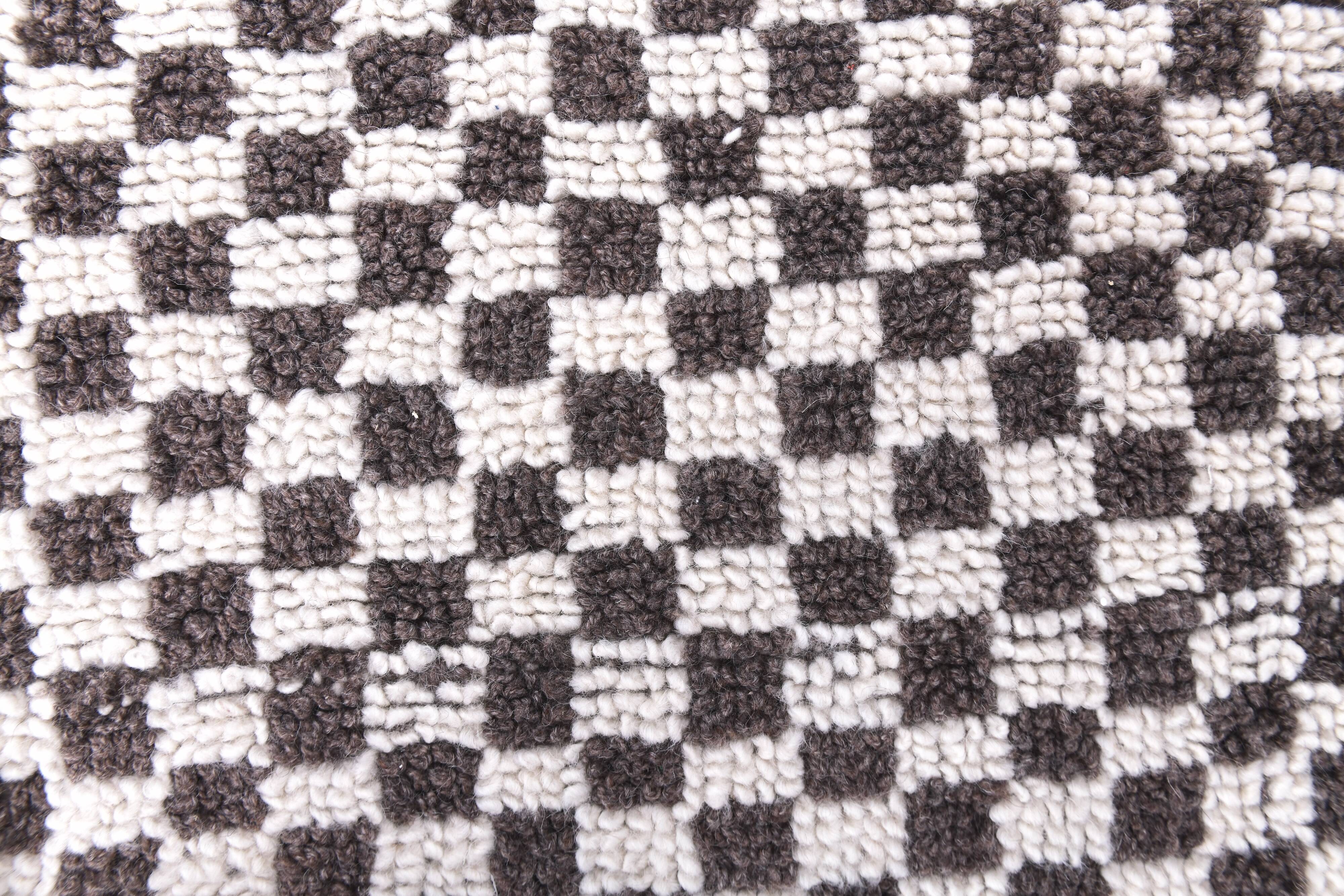 9x10 Checkered Brown White Moroccan Rug, 268x298Cm