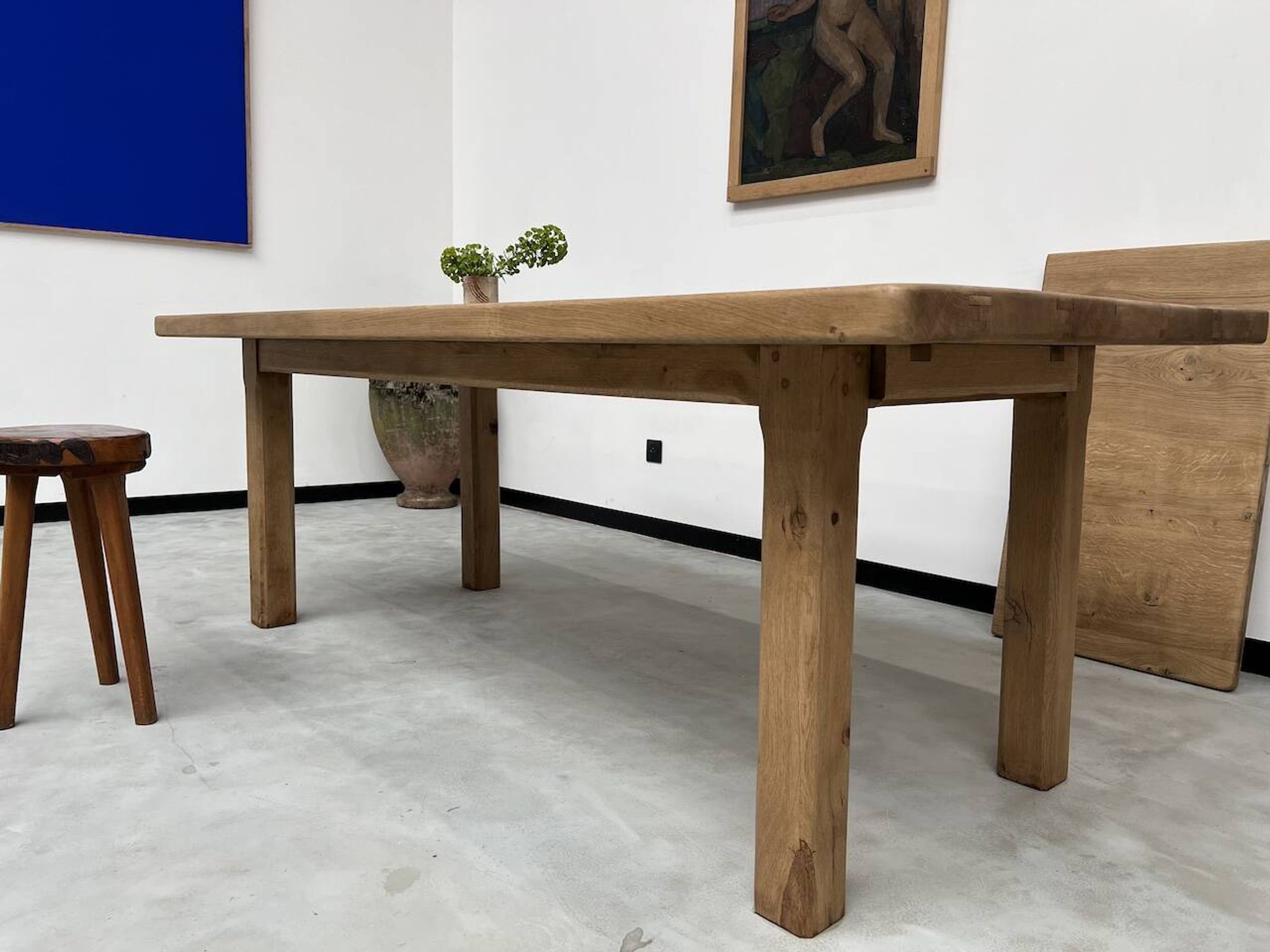 Large farm table from the 60s, in solid oak, with extensions