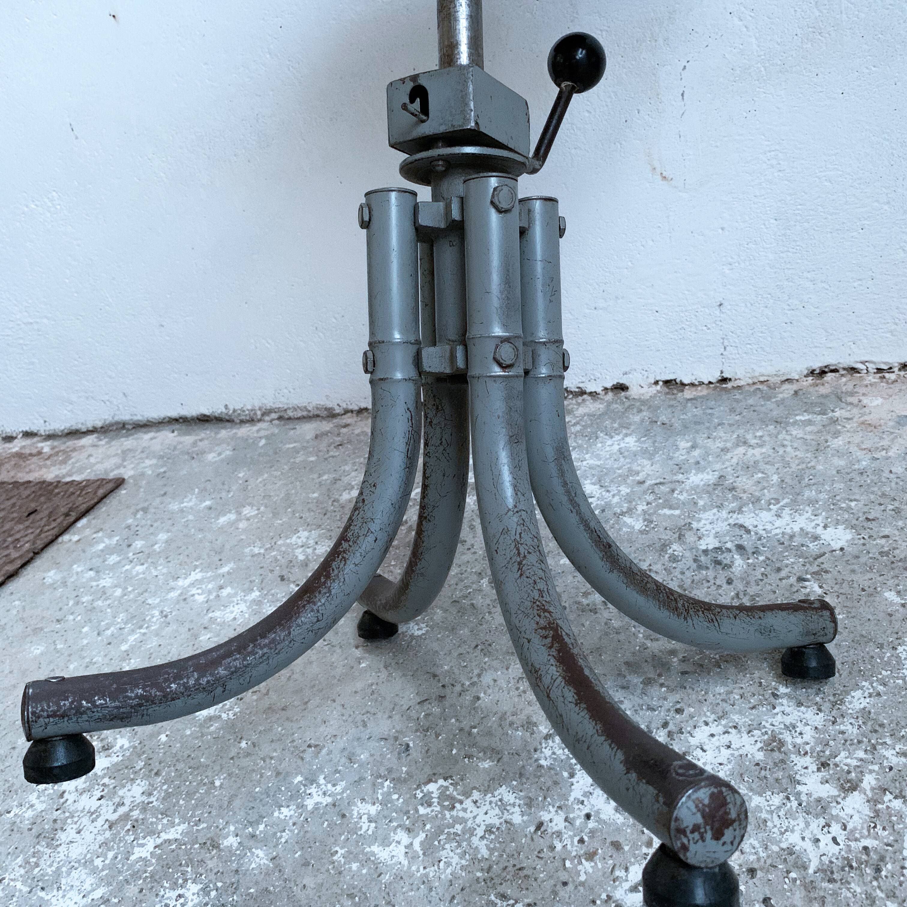 PTT adjustable ause chair year 50