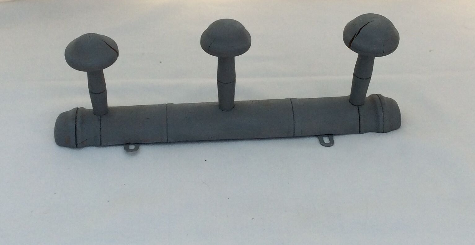 Former wood paddling in grey