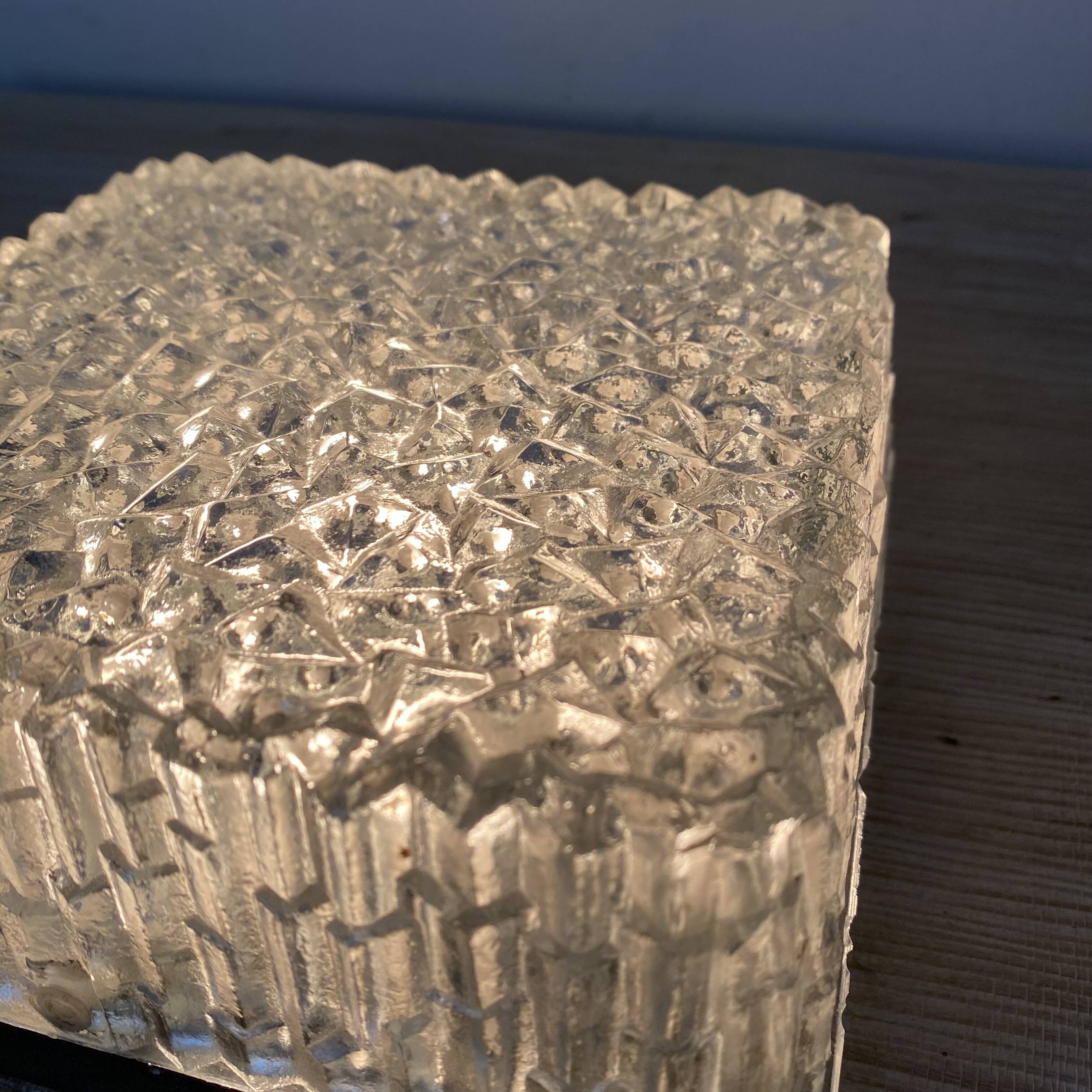 Plafonniers carrés en verre holophane, années 1960-1970