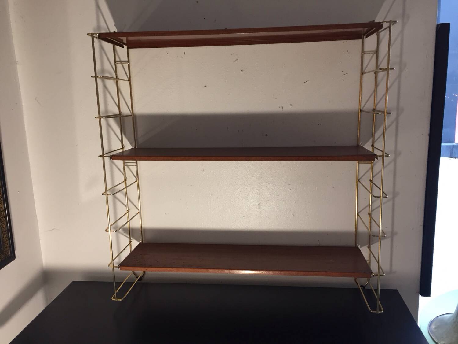 String shelf