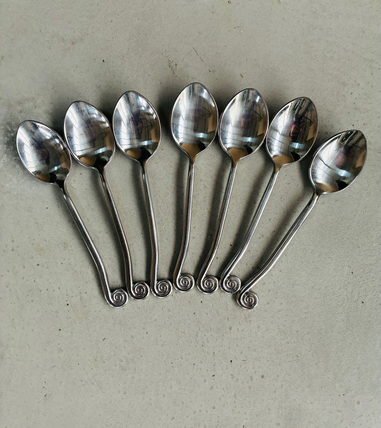 Spiral cutlery Geneviève Lethu for 8 people