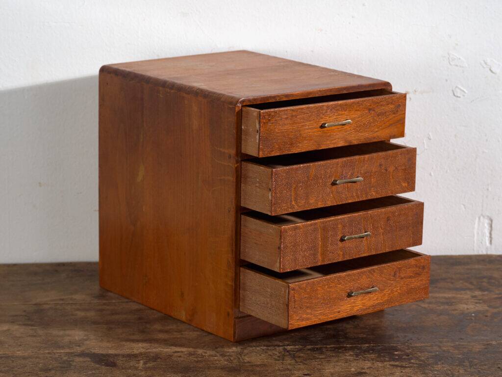 Small Japanese kotansu chest in oak – Japan, Shōwa period, around 1960
