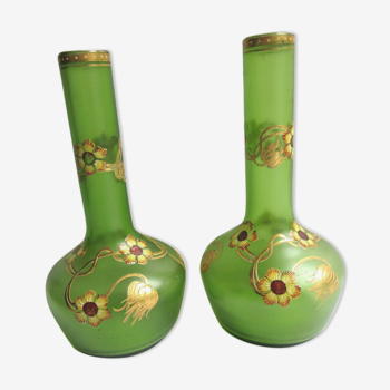 Set de 2 vases soliflores art nouveau verre vert émaillé Legras & émail doré
